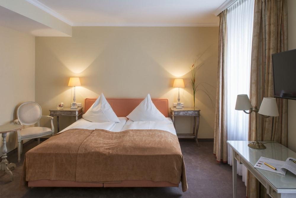 Schlicker Hotel