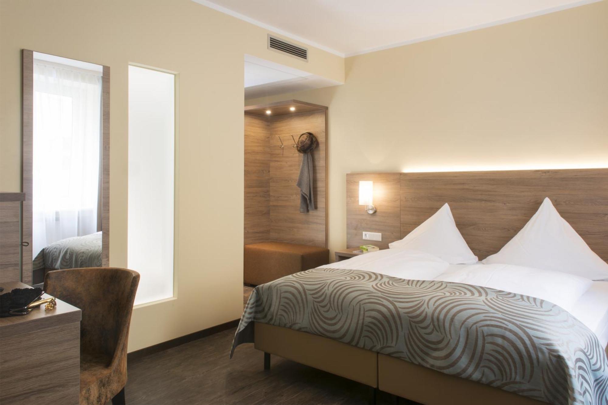 Schlicker Hotel 3*